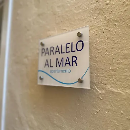 Paralelo Al Mar Apartment